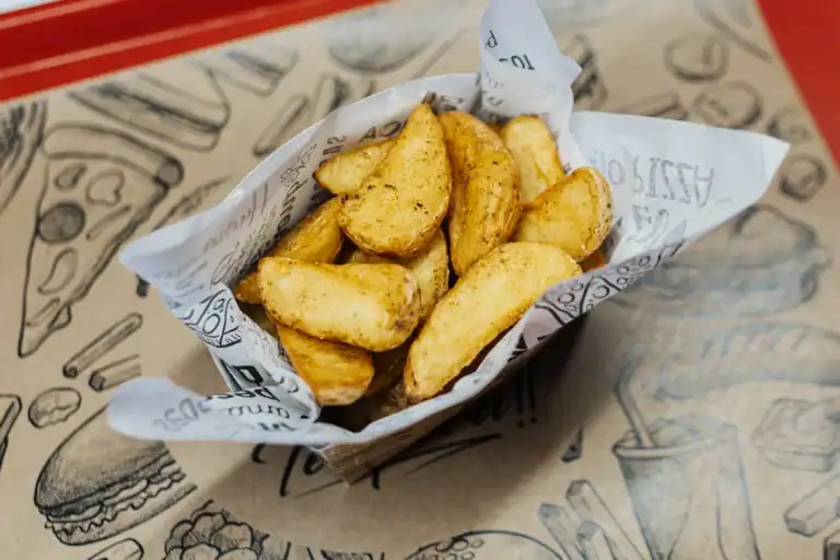 Paper’s Comeback in Food Service Is About More Than Looking Green